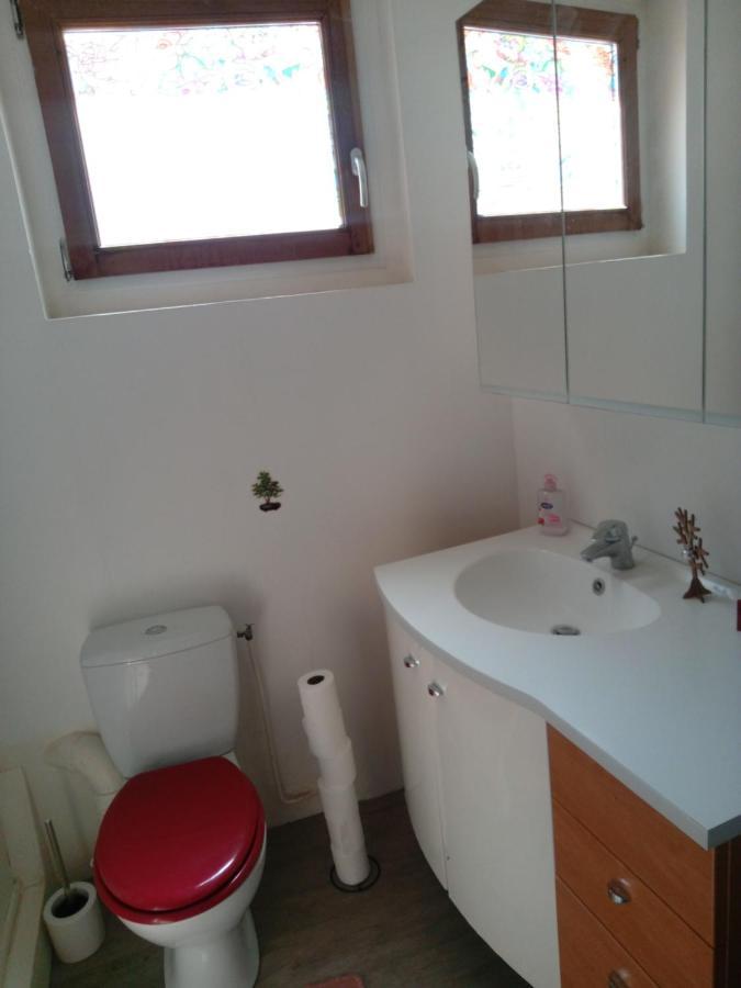 Vieux-Cognac, Chambre Avec Sa Salle De Bain Privative Екстер'єр фото